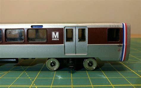 2 Walthers HO Scale DC Metro Subway Cars Powered & Dummy - Blue Line Nat'l Arpt | #1833040128