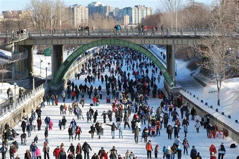 Skating on The Rideau Canal | Amusing Planet