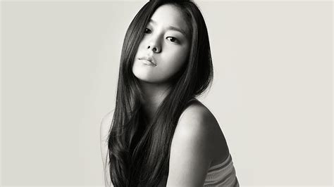 Online crop | HD wallpaper: women's sleeveless top, Asian, Korean ...