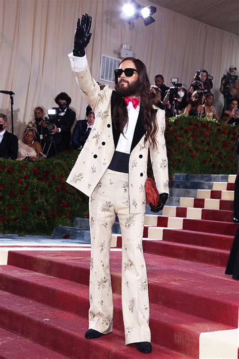 Jared Leto’s Met Gala 2022 Outfit: Photo – Hollywood Life