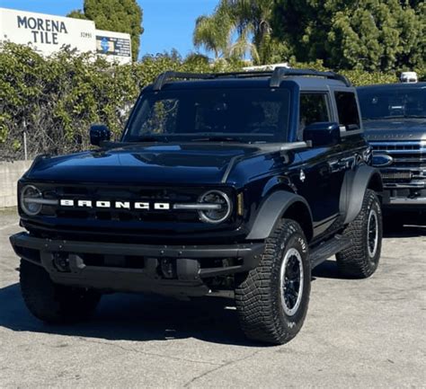 Antimatter Blue Bronco 2-Door Outer Banks Pics | Bronco6G - 2021+ Ford Bronco & Bronco Raptor ...