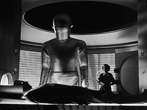 The Day the Earth Stood Still (1951) - Midnite Reviews