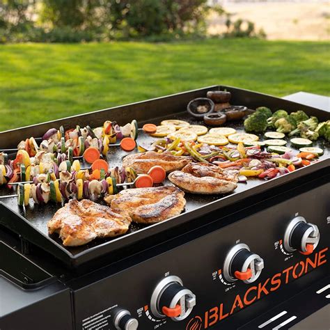 The 6 Best Outdoor Grills For Your Backyard (or Balcony)