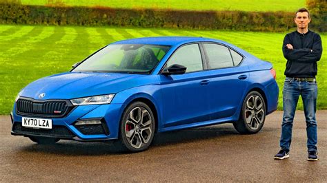 Skoda Octavia vRS Estate Review 2022 | Drive, Specs & Pricing | carwow