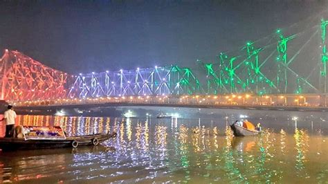 An Icon of Kolkata: The Howrah Bridge Turns 80 Years Old ...