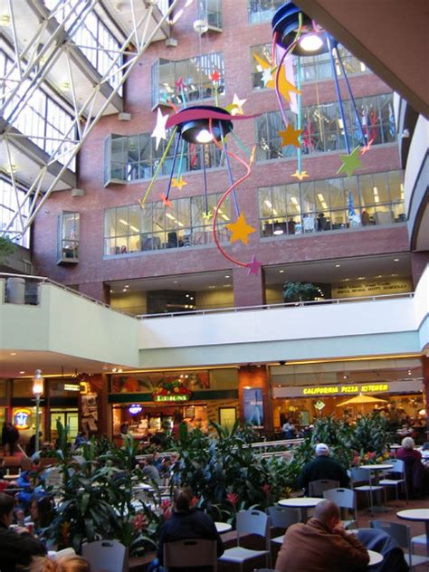 Boston Mall 1 | This is some interesting mall in boston. | Sean Finn | Flickr