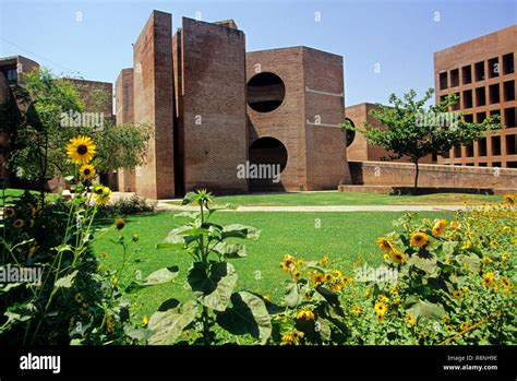 Iim ahmedabad hi-res stock photography and images - Alamy