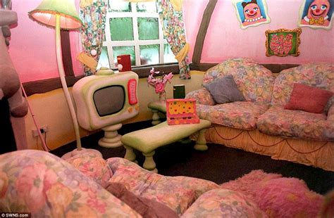 Inside theme park based on Noel Edmonds' House Party | Daily Mail Online