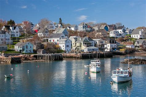 15 Best Small Towns to Visit in Maine - The Crazy Tourist