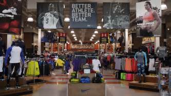 There are too many sporting goods stores and not enough customers ...