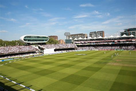 Top 5 Cricket Stadiums in the United Kingdom - on capacity