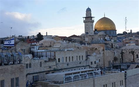 Trump’s decision on Jerusalem is a Middle East deal-breaker | America ...