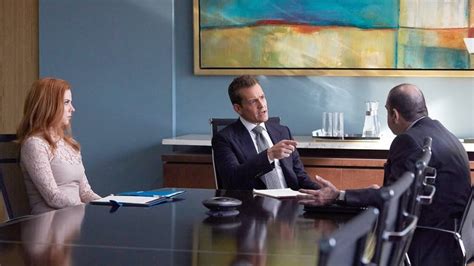 Suits: Season7 - Episode2 - FMovies