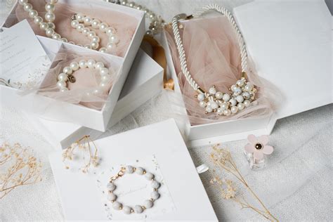 4 Bridal Gift Inspirations for Your Bridesmaid and Groomsmen - Bridestory Blog