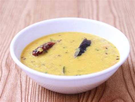 Yellow Moong Dal Recipe | South Indian Style - Papitha's Kitchen