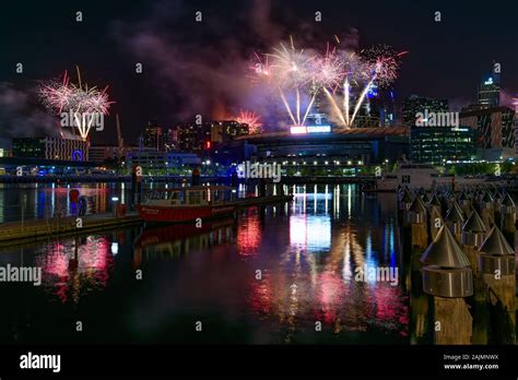 New Year's Eve fireworks for 2020 at Docklands, Melbourne, Australia Stock Photo - Alamy