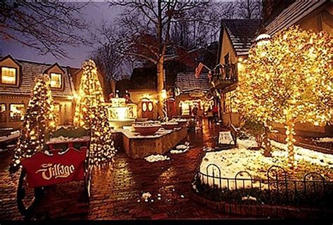 Christmas in Gatlinburg, TN | Tennessee vacation, Gatlinburg, Gatlinburg christmas