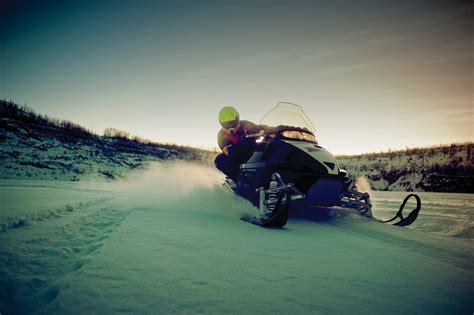 Snowmobile Trails from Town to Town, to Canada and back - Discover the ...