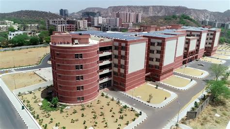 5 Jaipur Engineering Colleges with the Best Infrastructure