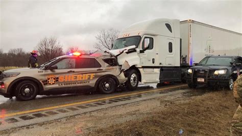 La Crosse County Sheriff squad car hit, no injuries