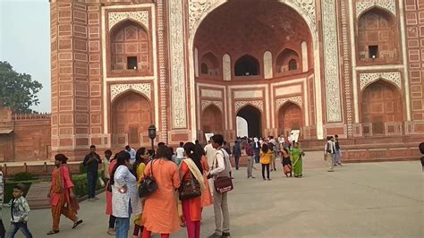 LAL Kila/ AGRA FORT, India famous place. - YouTube