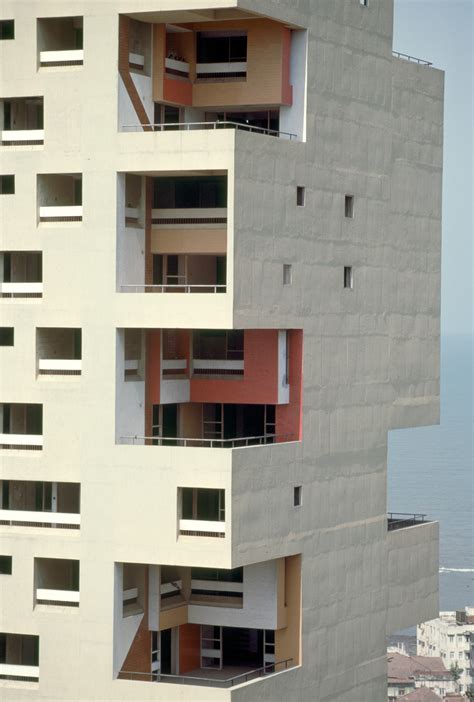 Charles Correa: Kanchanjunga Apartments | Home building design, Social housing architecture ...