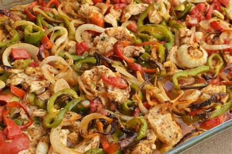 Fajitas de pollo al horno de 189 Kcal - Receta fácil en la app Avena