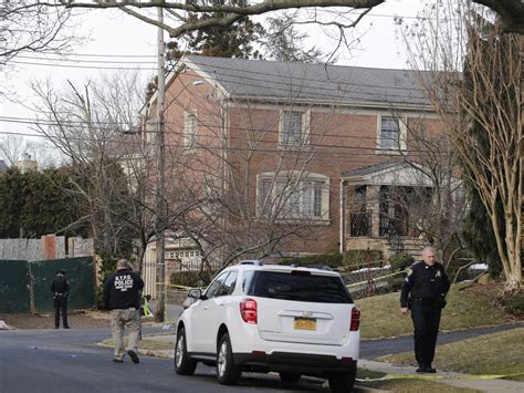 Frank Cali, Reputed Gambino Crime Family Boss, Is Killed In N.Y. Attack : NPR