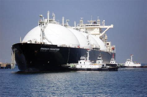 A liquefied natural gas (LNG) tanker arr | StateImpact Pennsylvania