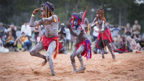 First online dictionary for Yolngu languages | SBS News