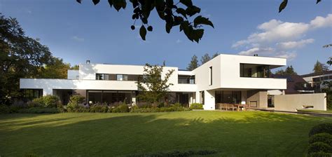 House I: Beautiful Bauhaus villa in Munich, Germany | 10 Stunning Homes