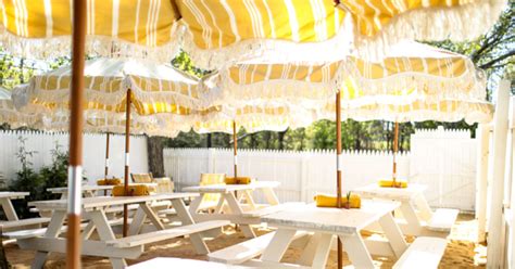 Our Favorite Hamptons Restaurants with Outdoor Dining - PureWow