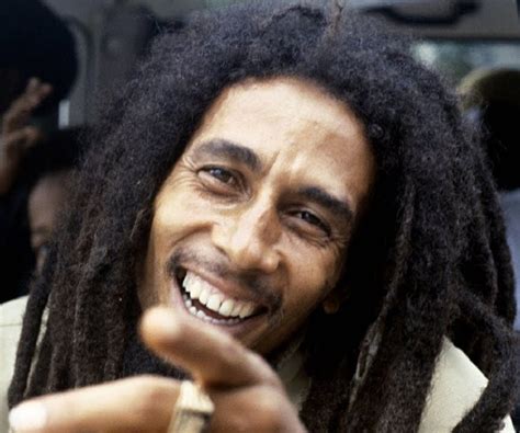 Bob Marley Biography - Childhood, Life Achievements & Timeline