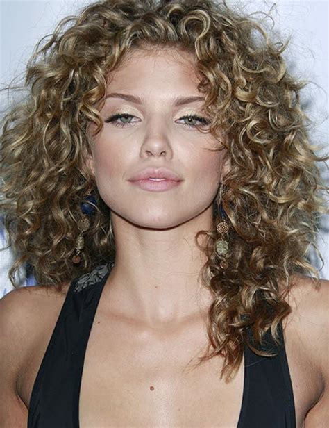 Top 62 Curly-Haired Celebrities To Inspire You