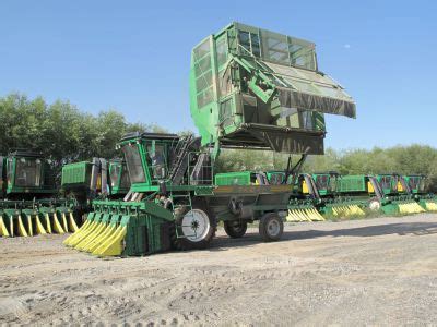 4MZ-5 Cotton Combine Harvester - Buy cotton harvesting machine, cotton ...