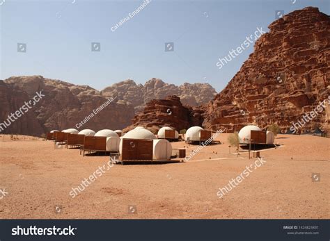 Middle East Wadi Rum Petra Stock Photo 1424823431 | Shutterstock