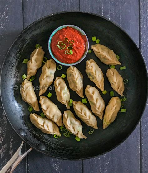 Chicken momos with chilli chutney – Kitchen Mai