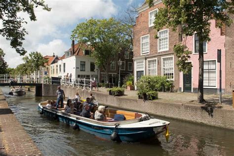 Leiden: Guided City Canal Cruise | GetYourGuide