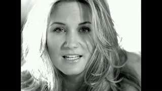 Sugarland - "Just Might (Make Me Believe)" (Official Music Video)