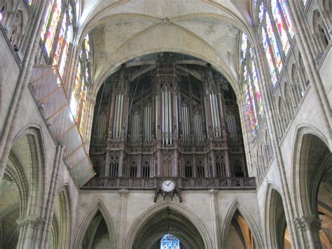 Basilique de Saint Denis les grandes orgues | Basilique saint denis, Basilique, Saint denis