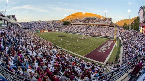 UM Griz Football FCS Semifinal vs NDSU at Washington-Grizzly Stadium - The Missoula Underground