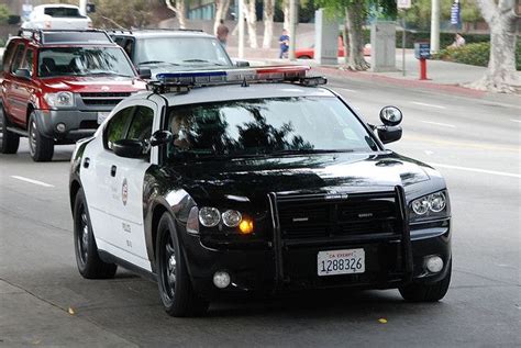 LOS ANGELES POLICE DEPARTMENT (LAPD) - DODGE CHARGER | Police cars, Police car lights, Police