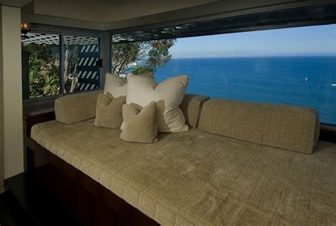 Matthew Perry Malibu Home 5 - Luxatic | Malibu home, Malibu homes ...