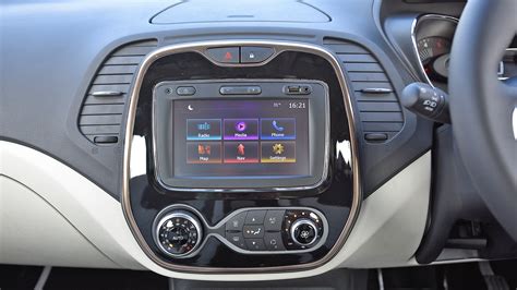 Renault Captur 2018 Petrol RxT Interior Car Photos - Overdrive