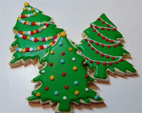 iced christmas sugar cookies - Google Search | Cookie Icing Pattens | Pinterest | Christmas ...