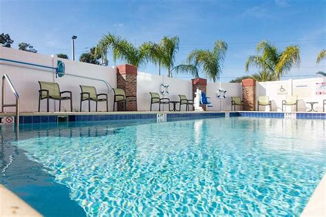 Hampton Inn Palatka Pool Pictures & Reviews - Tripadvisor