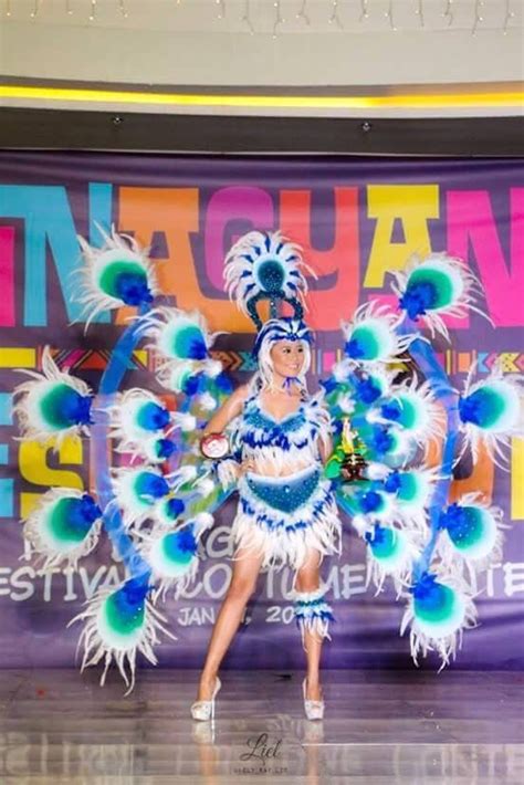 Dinagyang Festival costume | Festival costumes, Festival, Costumes