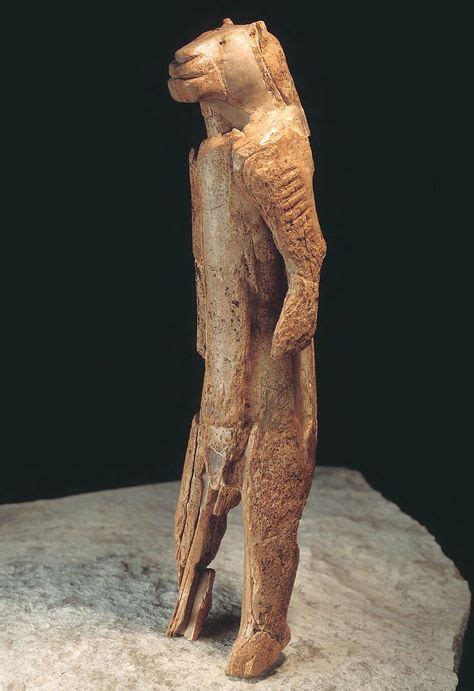 Prehistoric art: Human with feline head, made of mammoth ivory, ca. 30,000-28,000 BC. | De ...