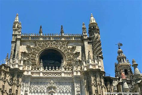 Walk the Santa Cruz Neighbourhood in Seville - Retired And Travelling