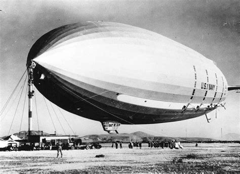 Daily Lazy: Construction of the USS Macon Airship